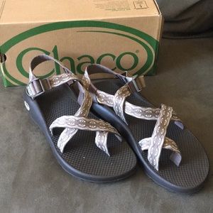 NEW Z2 Classic Chacos - Mayan Bungee